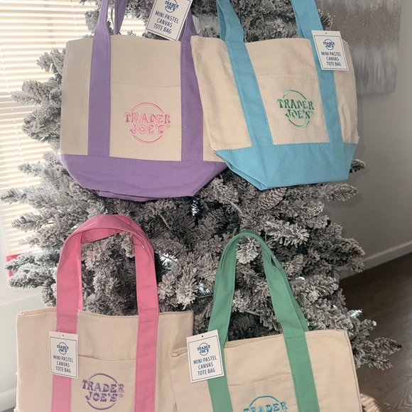 Trader Joe’s Canvas Tote Bags BUNDLE - Picture 3 of 7